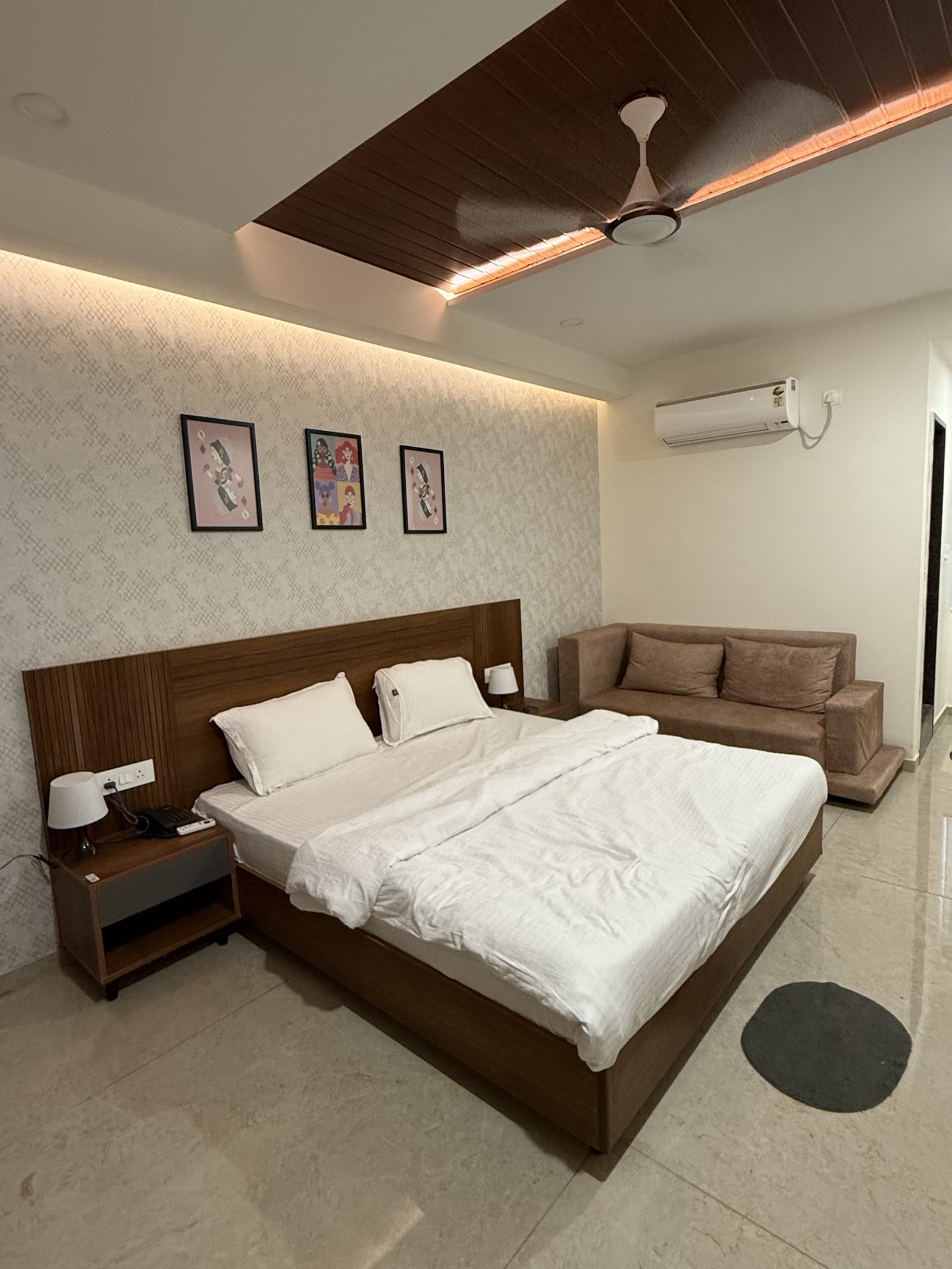 Executive Room