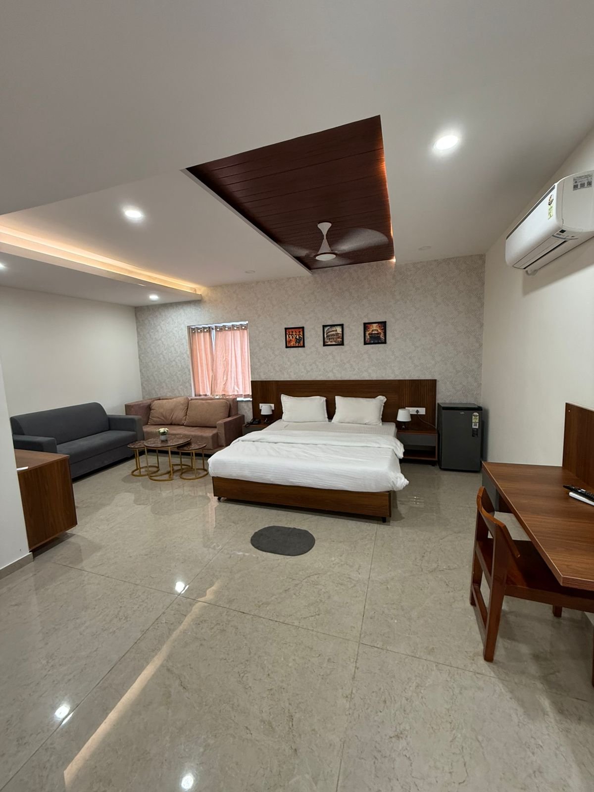 gallery_images